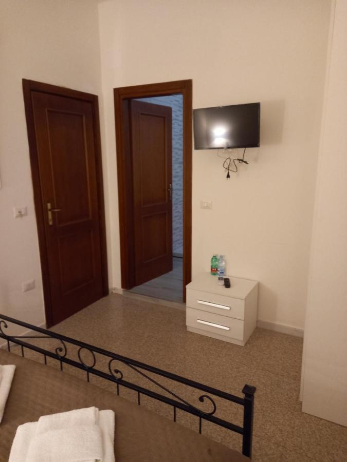 Affittacamere Il Tulipano Beach Formia Exterior foto